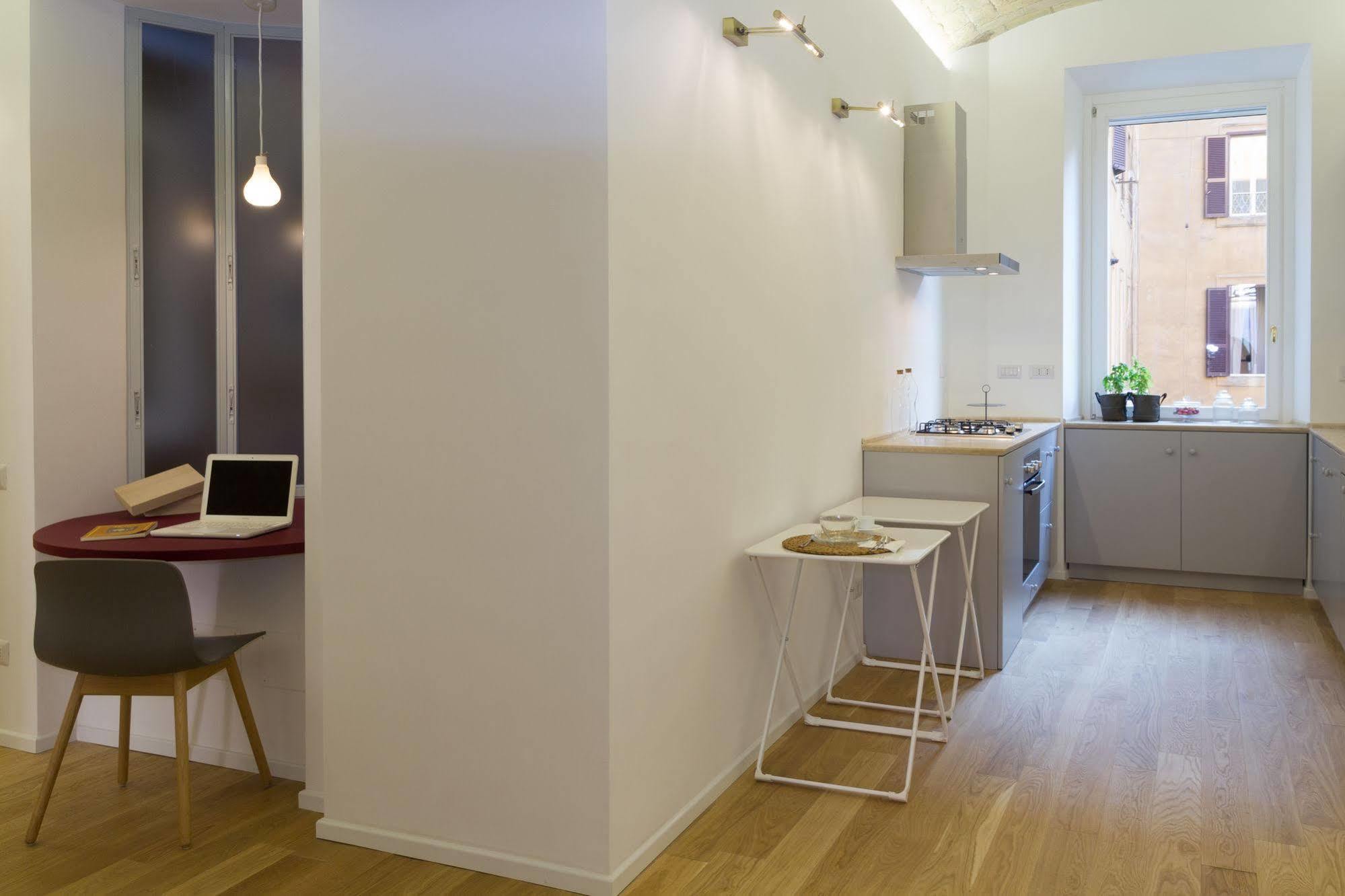 La Casa Di Iulia Acomodação com café da manhã Roma Exterior foto